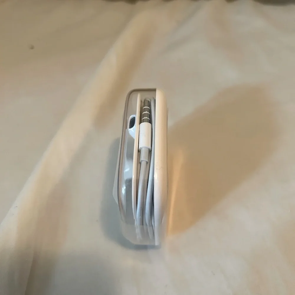 Apple Earpods 3.5 mm Connection